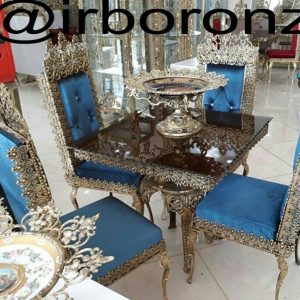 میز ناهار خوری چهار نفره برنجی مدل تاجدار میز چهار پایه صندلی