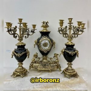 ساعت و شمعدان کوزه ای با سنگ مشکی